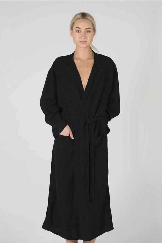 Linen dressing gowns for the luxury lovers. - 1006092520003 | Graccioza